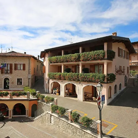 Casa Gardola, Gtsgroup Aparthotel Tignale